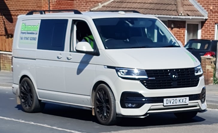 Volkswagen/Transporter (9 seats)